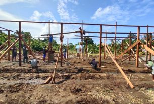Progres Pembangunan Balai Kampung Mulai Terlihat