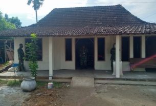 Proses Finising Bedah Rumah Tidak Layak Huni (RTLH) Milik Sunarto