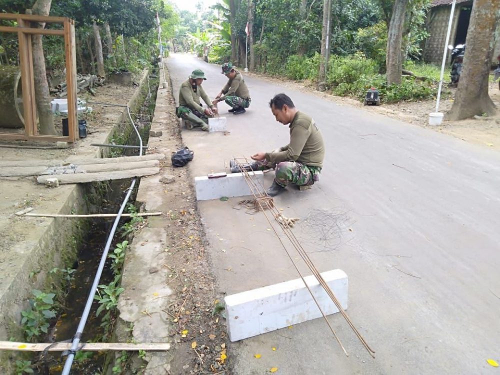 RTLH Rumah Yarman Memasuki Pemasangan Balok Slof