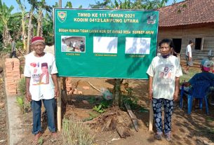 Raut Bahagia Mbah A. Maddami Dapatkan Bantuan Bedah Rumah TMMD ke-111 Kodim 0413/LU