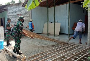 Rumah Ngarji Dukuh Pandahan Mulai Dibongkar oleh Satgas TMMD Reg. 111 Kodim Pati