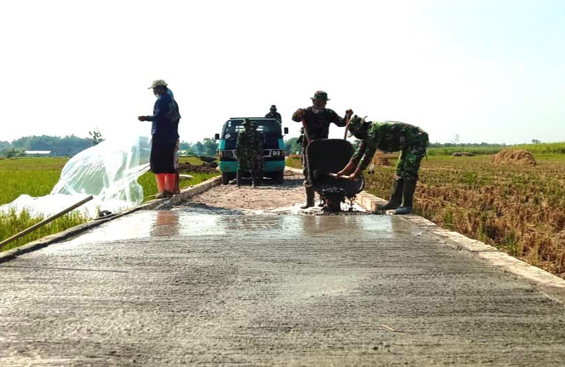 Sabar Menunggu Langsiran Adukan Cor