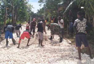 Satgas TMMD Kodim Sarmi Buka Jalan Baru