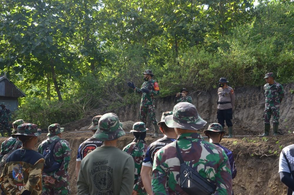 Sebelum Masuk Sasaran Dan SSK Mengambil Apel Pagi di Lokasi Tmmd Ke 111 Kodim Bone