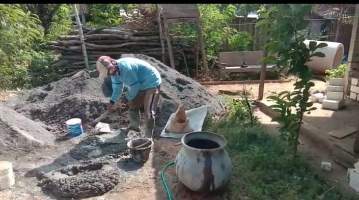 Semangat Pantang Kendor Ditunjukkan Syukur, Melihat Rumahnya Direhab Satgas TMMD Kodim Pati