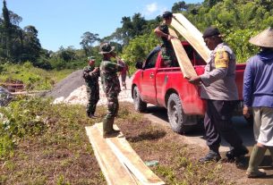 Semangat Warga Bangun Kampungnya dalam TMMD ke-111