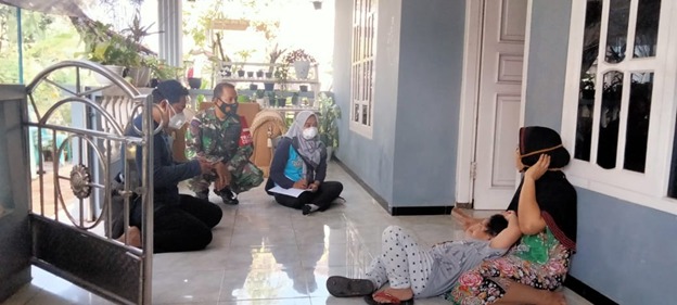TNI Tetap Komsos di Sela Padatnya Kegiatan Pra TMMD