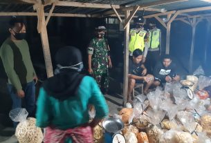 Pedagang Pasar Blimbing Gatak, Dapat Himbauan 5M Dari Koramil 07/Gatak Dan Polsek Gatak