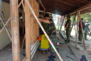 Kusen Jendela Mulai Terpasang di Rumah Ngarji