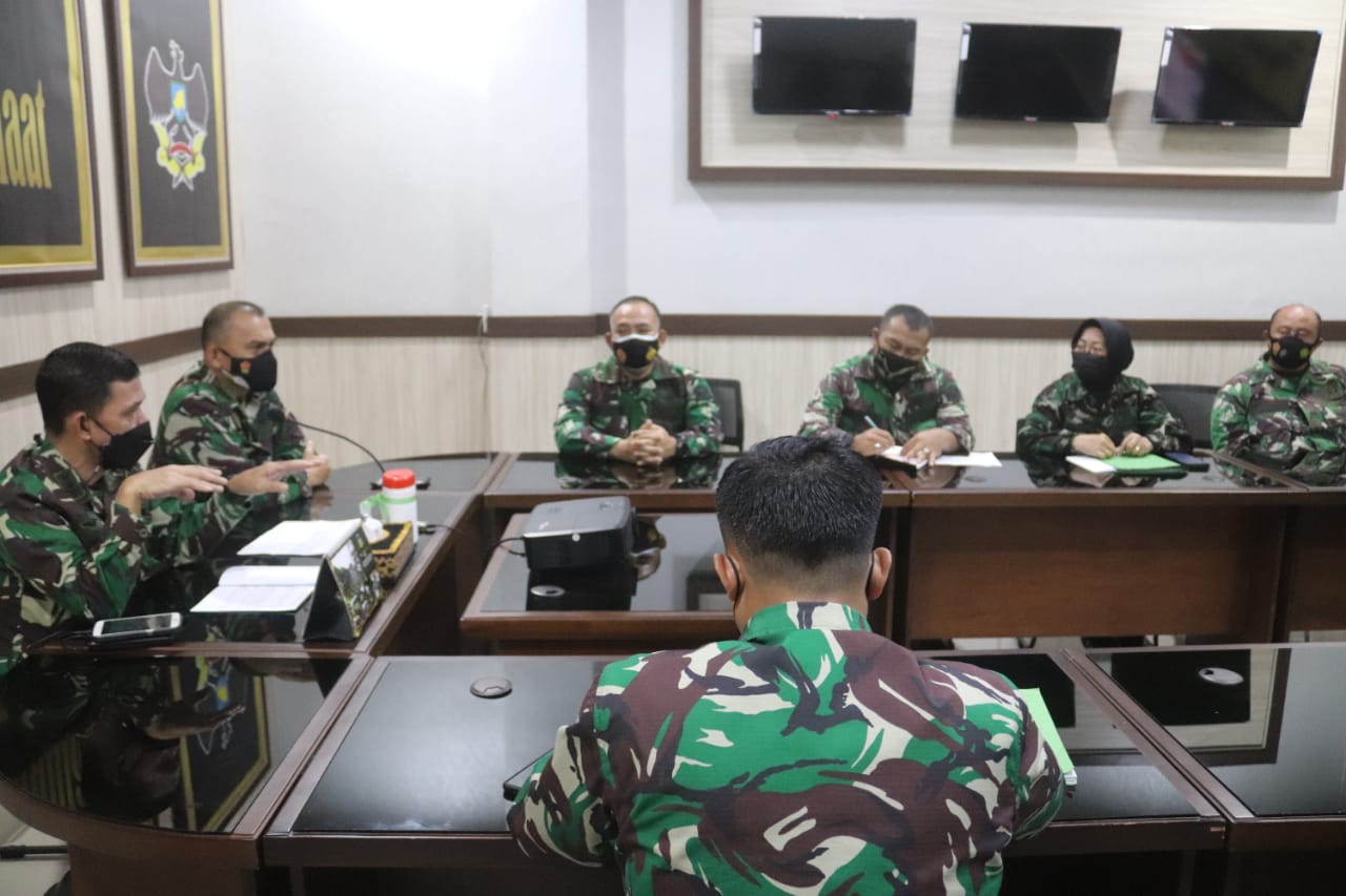 Kolonel Inf Romas Herlandes Menyambut kunjungan Tim Dalprog Korem 043/Gatam