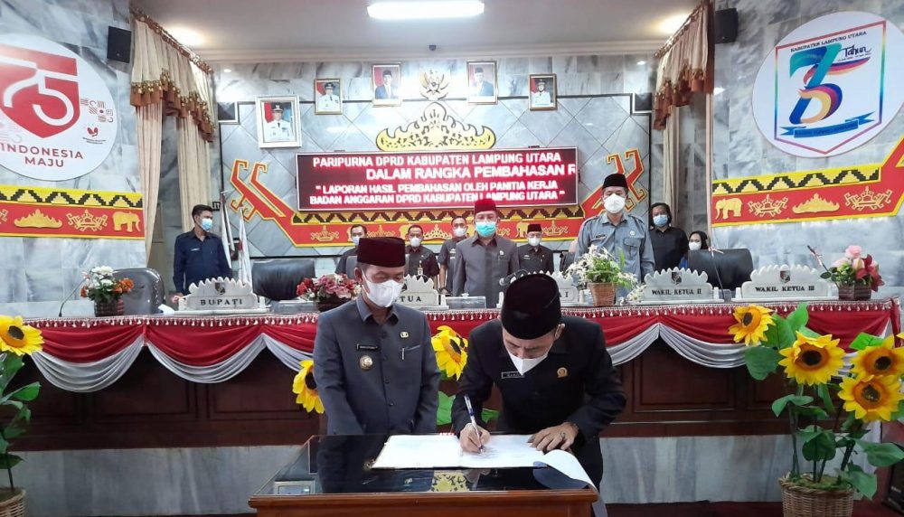 DPRD Lampura gelar Paripurna Pembahasan Raperda tentang LPJ tahun 2020