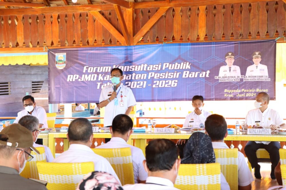 Bupati Pesisir Barat Membuka Secara Resmi Forum Konsultasi Publik