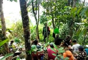 Rembug Warga Terkait Jalan TMMD Juga Dilakukan di Pinggir Hutan