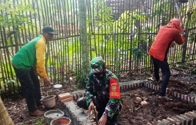 3 Bak Penampungan Air Bersih Persembahan Karya Bakti TA 2021 Kodim 0410/KBL