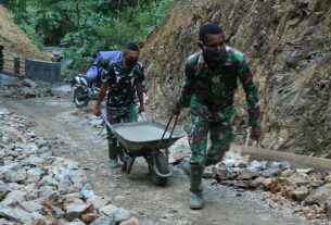 Angkong Merupakan Alat Hampir Multifungsi Di Lokasi TMMD Kebutuhjurang