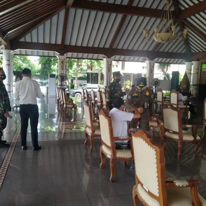 Kasatpol PP Hadiri Undangan di Pendopo Kabupaten Dalam Acara Penutupan Giat TMMD