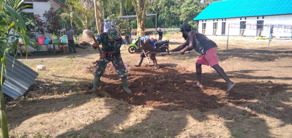 Kepala Kampung Dorba: Jelang Acara Penutupan TMMD, Lingkungan Harus Bersih