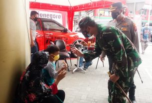 PPKM Darurat, Dandim 0813 dan Kapolres Bojonegoro Tinjau Swalayan