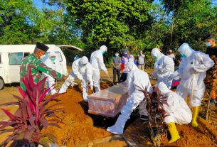 Pemakaman Jenazah Tim Evakuasi Satgas Covid 19 Kota Bandar Lampung