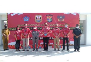 Pemkot Bandar Lampung Apresiasi PSMTI Serahkan Paket Sembako