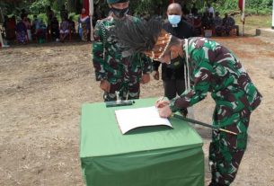 Penandatanganan Berita Acara Serah Terima Bangunan Sasaran Fisik TMMD Kodim Sarmi