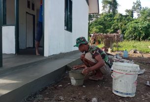 Pengecatan Tahap Akhir Rumah Pastori TMMD Kodim Sarmi