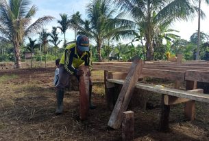 Persiapan Penutupan dan Peresmian TMMD Kodim Sarmi, Satgas dan Warga Lakukan Persiapan