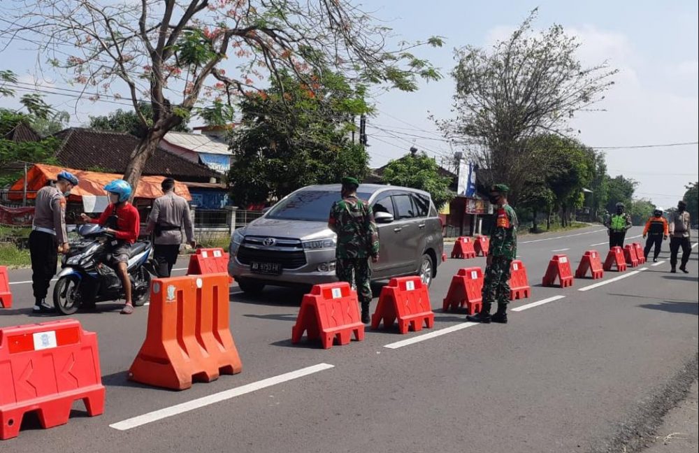 Petugas Gabungan Terus Tingkatkan Operasi Penyekat di Perbatasan