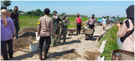 Polsek Jaken Melaksanakan Serbuan Ke Lokasi Pembangunan Jalan Penghubung Antar Desa