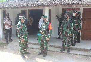 Program RTLH Desa Tamansari Dikunjungi Tim Wasev PJO Mabes TNI AD