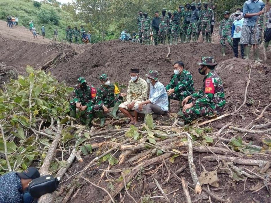 Sinergitas TNI-POLRI Dan Rakyat Di TMMD Ke 111 Kodim 1407 Bone