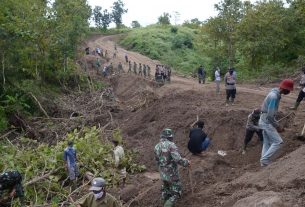 Sukseskan TMMD ke 111 kodim 1407 Bone TMMD, TNI POLRI Dan Warga Bersatu