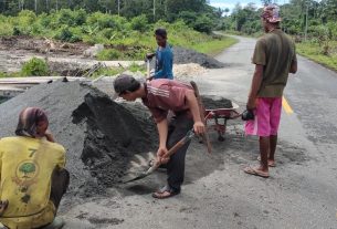 TMMD: Semangat Merah Putih Warga Kampung Dorba dalam Kegiatan Pembangunan