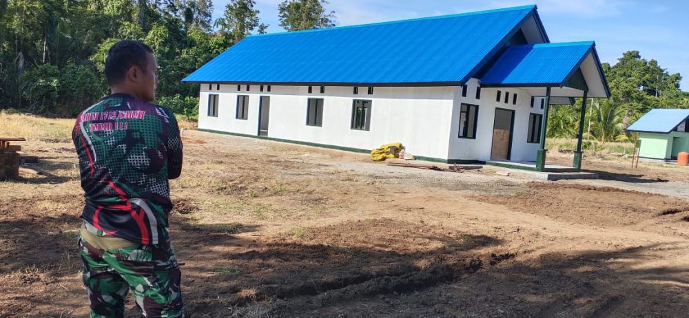Tenaga yang Besar Hasilkan Bangunan yang Megah di Lokasi TMMD Kodim Sarmi
