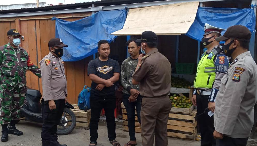 Tim Gabungan Gelar Operasi Yustisi di Pasar Gisting dan Talang Padang