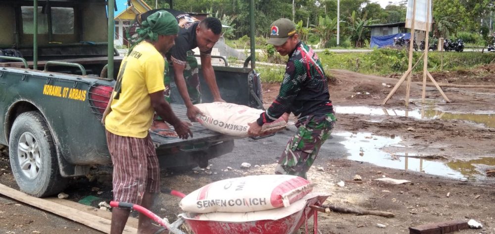 Udara yang Sejuk Tingkatkan Semangat Satgas TMMD dan Warga