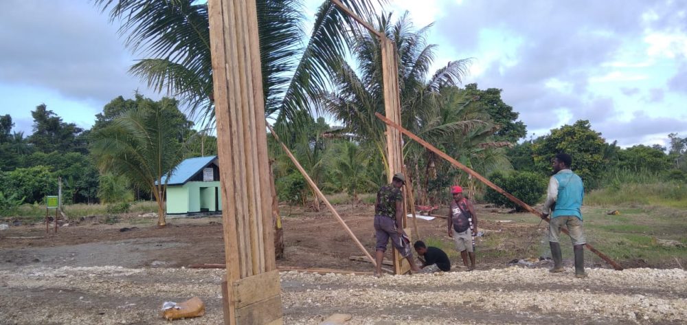 Warga Kp. Dorba Sambut Antusias Penutupan Program TMMD Kodim Sarmi