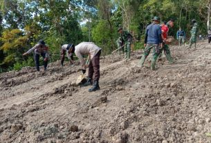 Dalam Melaksanakan Tugas Satgas TMMD ke 111 Kodim 1407/ Bone, Kekompakan Terjalin Antara TNI POLRI dan Warga