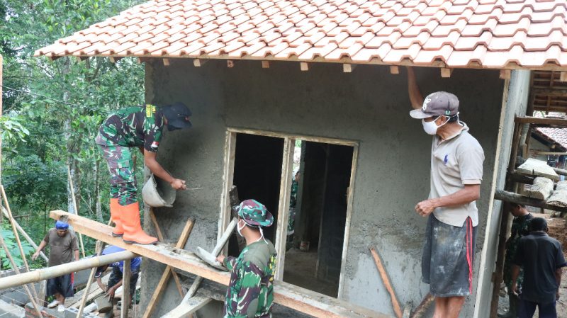 Lagi Tentara Harus Rehab Total Rumah Warga Kebutuhjurang