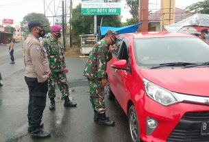 Kodim 0410/KBL Bersama Satgas Covid-19 melakukan penyekatan