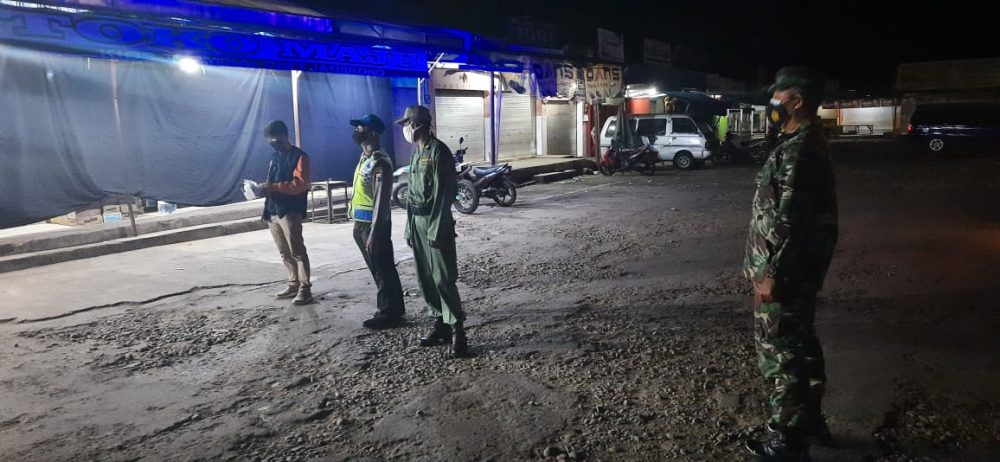 Patroli Satgas Penanganan Covid-19 Kecamatan Jatisrono Berikan Edukasi Ditengah Pandemi