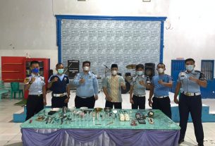 Jelang Hari Raya Idul Adha 1442 H, Lapas Narkotika Bandar Lampung Melaksanakan Razia Hunian WBP