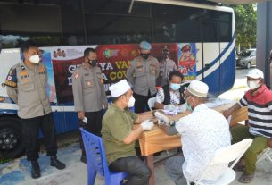 Polres Tulang Bawang Lakukan Terobosan Dengan Menggelar Gerilya Vaksin Lansia