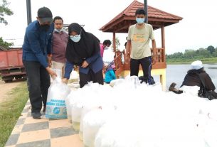 Jaga Ekosistem, 140 Ribu Benih Ikan Ditebar