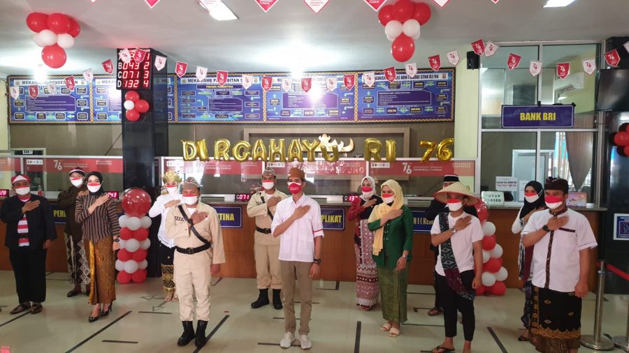 Kantor pelayanan satu atap Bandara Lampung bersolek menyambut Hari Kemerdekaan RI