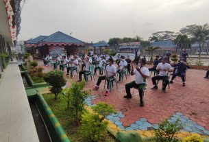 Lapas Kelas IIA Metro Ikuti Kegiatan Olahraga Senam Secara Virtual