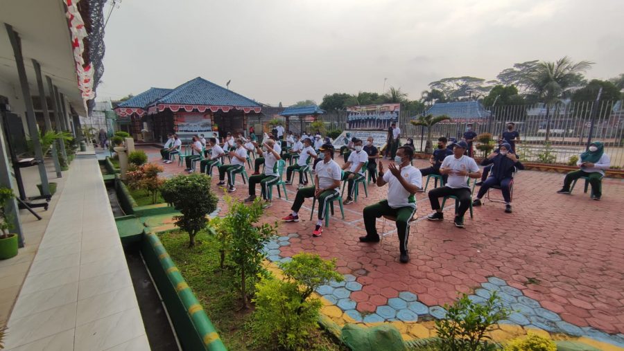 Lapas Kelas IIA Metro Ikuti Kegiatan Olahraga Senam Secara Virtual
