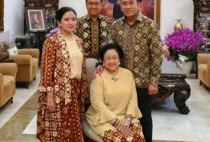 Lebaran Pertama, Ketua DPR RI Puan Maharani Bareng Mantan Presiden Megawati Kompak Pakai Gambo Muba