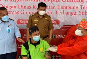Plt Kakanwil Kumham Lampung Kunker Sekaligus Pantau Vaksinasi di Lapas II B Gungung Sugih