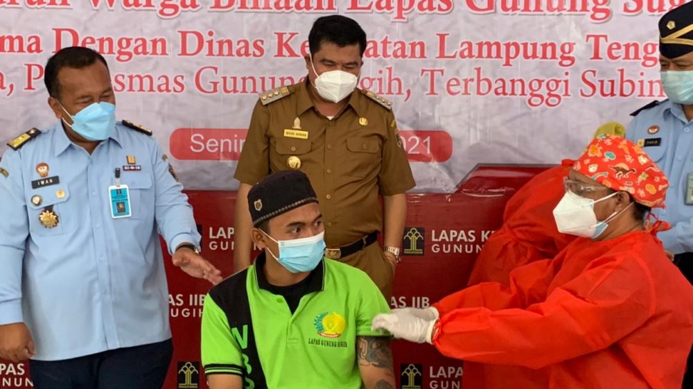 Plt Kakanwil Kumham Lampung Kunker Sekaligus Pantau Vaksinasi di Lapas II B Gungung Sugih